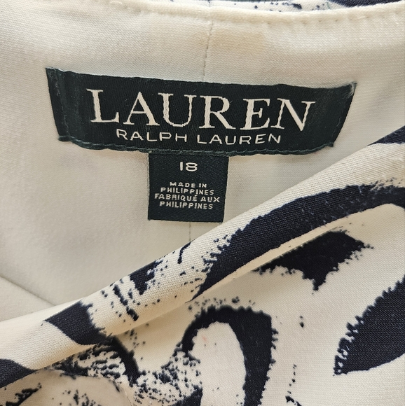 Lauren Ralph Lauren dress with ruching at centre - Picture 4 of 4